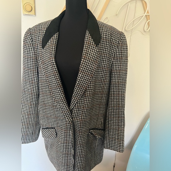 Vintage Chemistry Black and White Houndstooth Wool Blazer - Picture 3 of 12